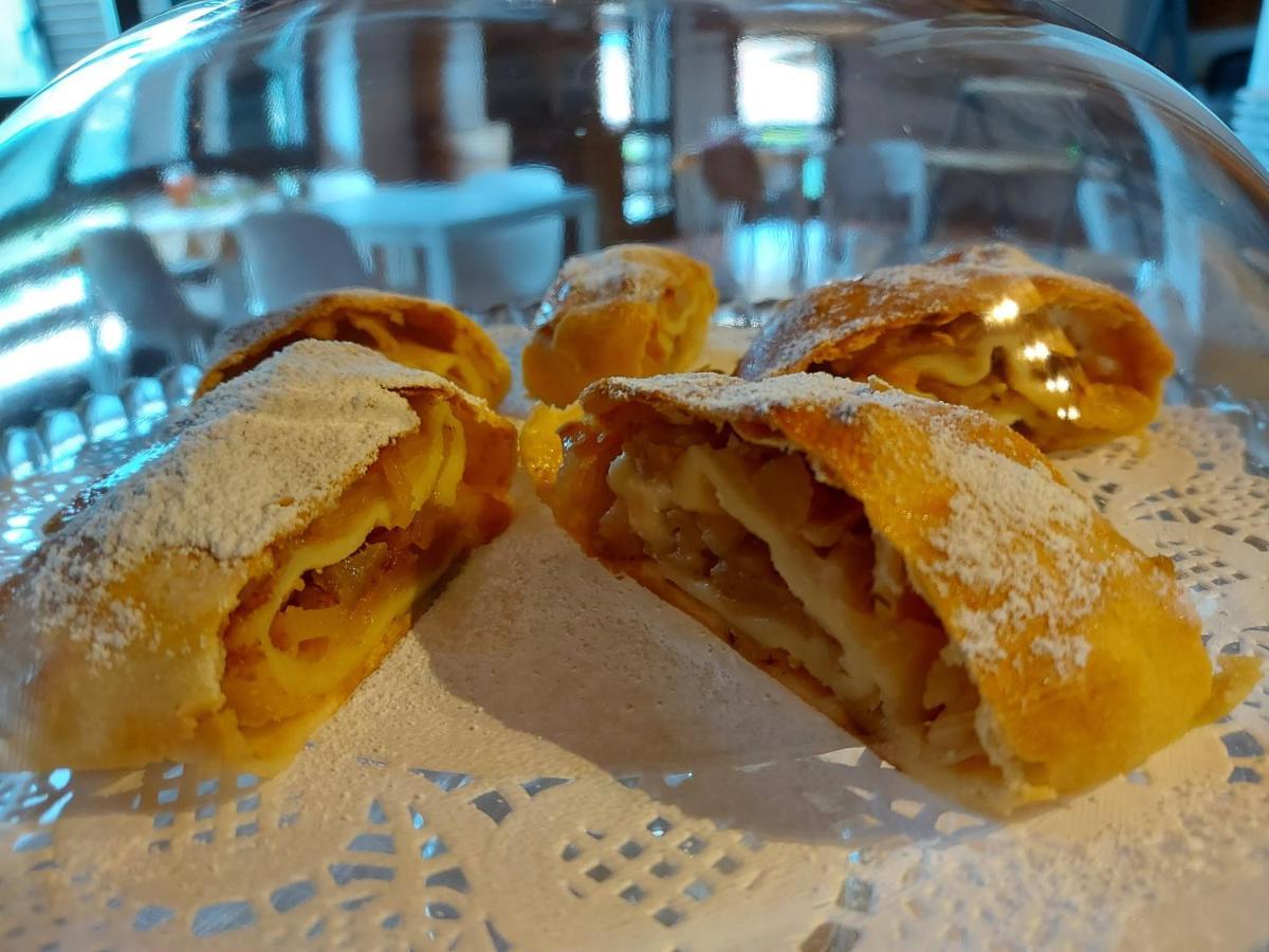 טנו La Piazzetta Di Canale B&B מראה חיצוני תמונה